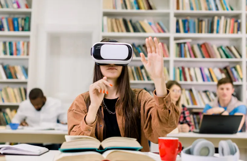 konsep dan penggunaan realitas virtual (vr) dan augmented reality (ar) dalam pendidikan