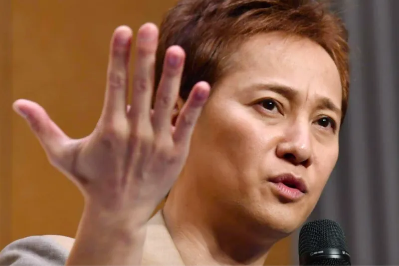 kehidupan pribadi masahiro nakai, penyanyi, presenter, dan aktor jepang