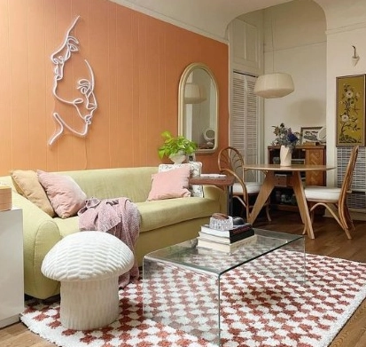 lukisan dinding ruang tamu gaya persik