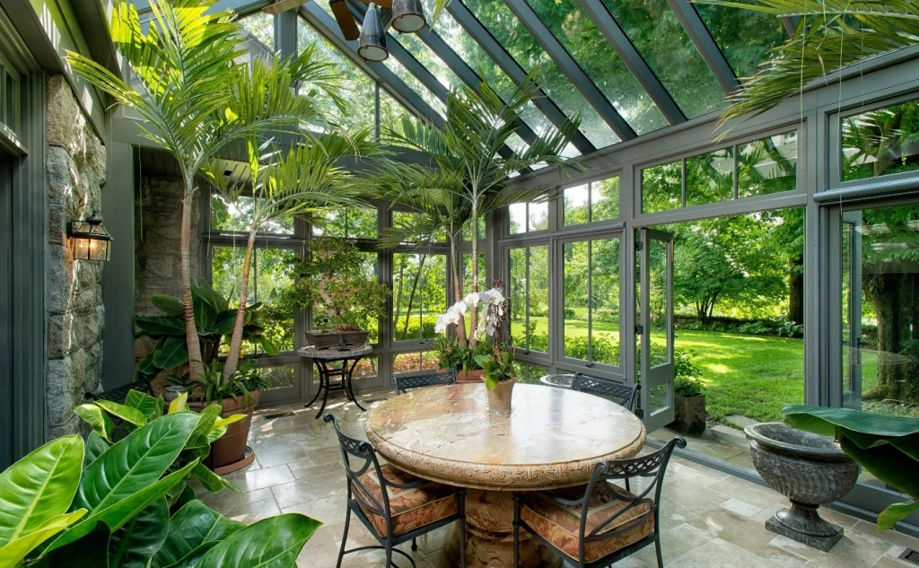 kaca interior rumah